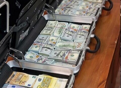 کیف‌های لبریز از رشوه دلار و یورو در دادگاه شهرداری لواسان